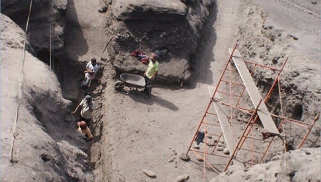 Раскопка кургана Уака Приета в Перу, где ученые нашли следы потенциально древнейшей цивилизации Земли