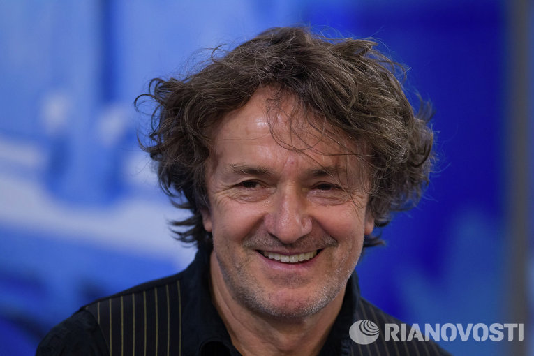 Горан Брегович в Томске: о цыганах, женщинах и оптимизме Горан Брегович в Томске: о цыганах, женщинах и оптимизме