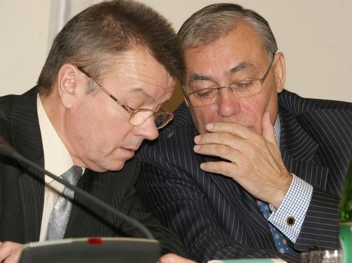 Ба, знакомые все лица: депутаты облдумы в объективах фотокамер Ба, знакомые все лица: депутаты облдумы в объективах фотокамер