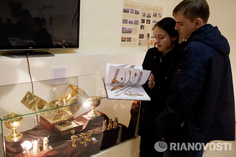 Спутники воинов: выставка клинкового оружия Златоуста открыта в Томске Спутники воинов: выставка клинкового оружия Златоуста открыта в Томске