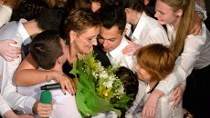 Последний звонок для выпускников российских школ Последний звонок для выпускников российских школ