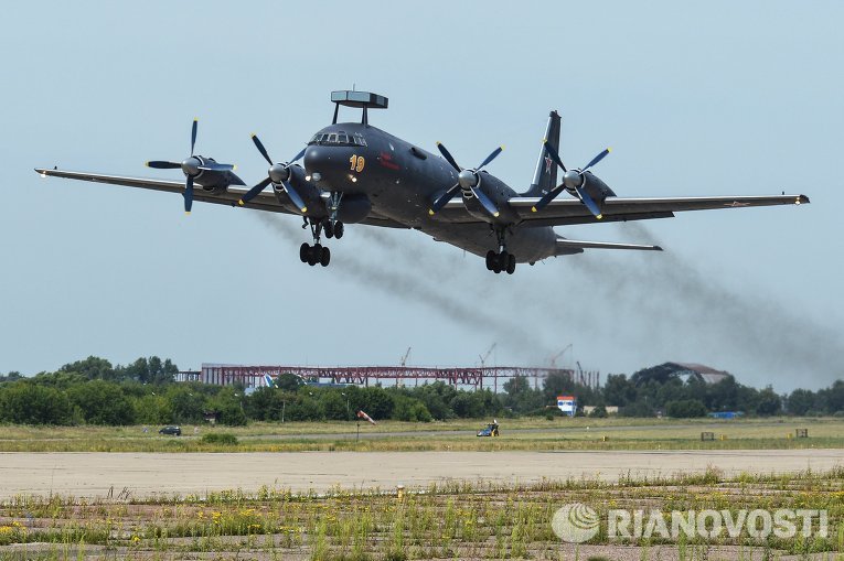 Первый серийный противолодочный самолет Ил-38Н Первый серийный противолодочный самолет Ил-38Н