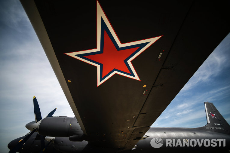 Первый серийный противолодочный самолет Ил-38Н Первый серийный противолодочный самолет Ил-38Н