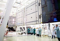 Одно из двух массивных крыльев-солнечных баттарей космического аппарата Rosetta. 2002 год Одно из двух массивных крыльев-солнечных баттарей космического аппарата Rosetta. 2002 год