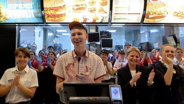 "Макдоналдс" может открыть в России порядка 120-125 ресторанов до 2018 года