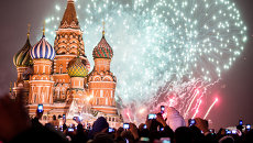 Салют на Красной площади, Москва, Архивное фото Салют на Красной площади, Москва, Архивное фото