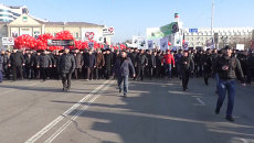 Митинговавшие за исламские ценности в Чечне выпустили в небо воздушные шары Митинговавшие за исламские ценности в Чечне выпустили в небо воздушные шары