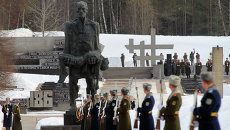 Памятный митинг в мемориальном комплексе Хатынь Памятный митинг в мемориальном комплексе Хатынь