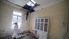 Повреждения после обстрела в городской больнице № 20 в Донецке. Архивное фото Повреждения после обстрела в городской больнице № 20 в Донецке. Архивное фото