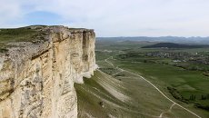 Вид на Белую скалу в Белогорском районе Крыма Вид на Белую скалу в Белогорском районе Крыма