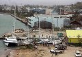 Поврежденные в результате циклона Пэм лодки в столице Вануату Поврежденные в результате циклона Пэм лодки в столице Вануату