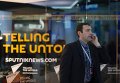 Участник форума разговаривает по телефону у павильона новостного агентства Sputnik на XIX Петербургском международном экономическом форуме Участник форума разговаривает по телефону у павильона новостного агентства Sputnik на XIX Петербургском международном экономическом форуме