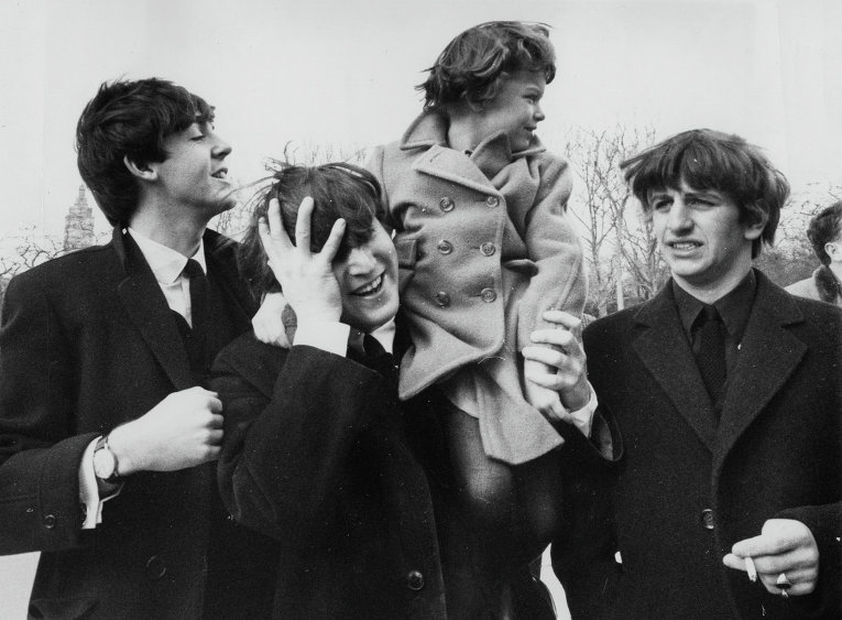 Группа The Beatles в Центральном парке Нью-Йорка, США. 1964 год Группа The Beatles в Центральном парке Нью-Йорка, США. 1964 год
