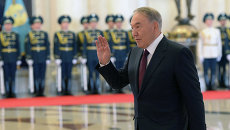 Президент Казахстана Нурсултан Назарбаев во время церемонии официальной встречи Президент Казахстана Нурсултан Назарбаев во время церемонии официальной встречи