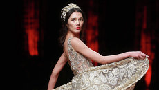 Показ коллекции J.Queen Xie Jiaqi во время Недели моды в Китае, Пекин. Октябрь 2015 Показ коллекции J.Queen Xie Jiaqi во время Недели моды в Китае, Пекин. Октябрь 2015