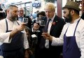 Мэр Лондона Борис Джонсон во время визита в Израиль Мэр Лондона Борис Джонсон во время визита в Израиль