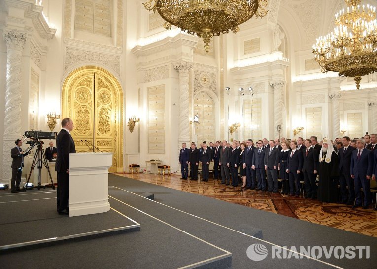Обращение президента РФ В.Путина с ежегодным посланием к Федеральному Собранию Обращение президента РФ В.Путина с ежегодным посланием к Федеральному Собранию