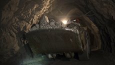 Погрузо-доставочная машина на шахте Северная. Архивное фото Погрузо-доставочная машина на шахте Северная. Архивное фото