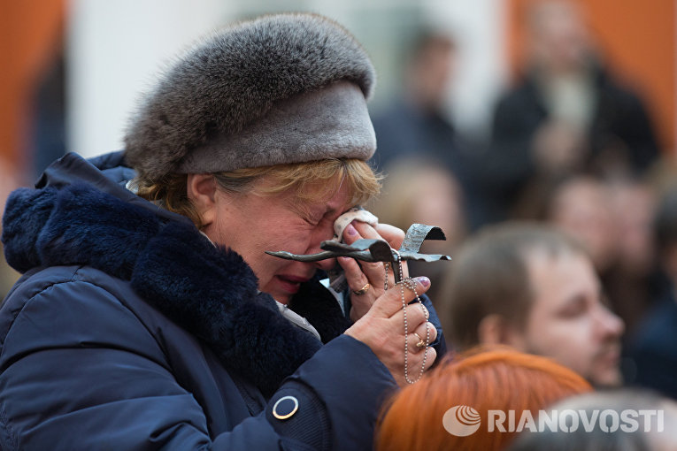 Акция памяти жертв авиакатастрофы над Синаем в Петропавловской крепости Акция памяти жертв авиакатастрофы над Синаем в Петропавловской крепости