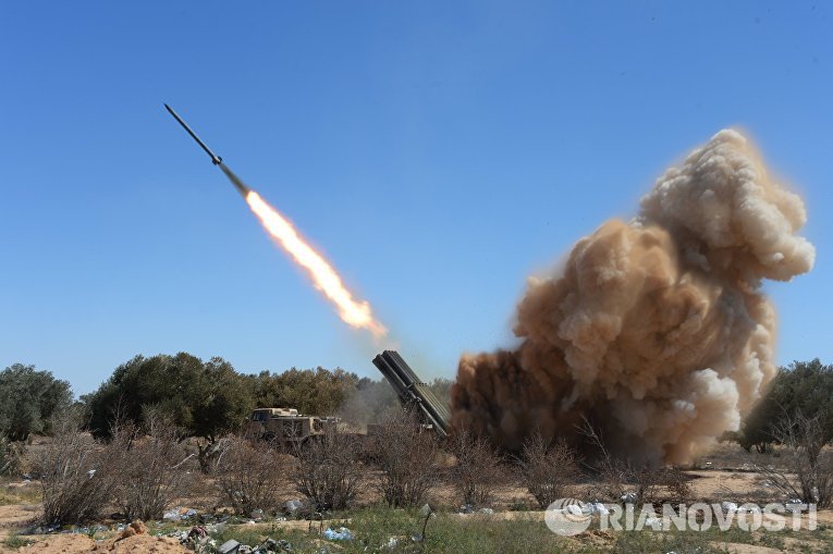 Боевые действия сирийской армии в окрестностях Пальмиры Боевые действия сирийской армии в окрестностях Пальмиры