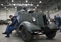 Посетители у лёгкого бронеавтомобиля ФАИ-М на международной выставке исторической военной техники Моторы войны в МВЦ Крокус Экспо в Москве Посетители у лёгкого бронеавтомобиля ФАИ-М на международной выставке исторической военной техники Моторы войны в МВЦ Крокус Экспо в Москве
