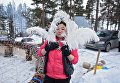 Шаманка Бибигуль плетет самый большой в мире амулет Ловец снов Шаманка Бибигуль плетет самый большой в мире амулет Ловец снов