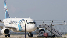 Самолет A320 компании EgyptAir в аэропорту Ларнаки, Кипр. Архивное фото Самолет A320 компании EgyptAir в аэропорту Ларнаки, Кипр. Архивное фото
