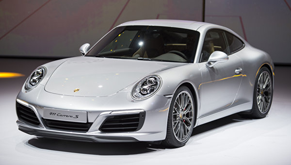 Автомобиль Porsche 911 Carrera S. Архивное