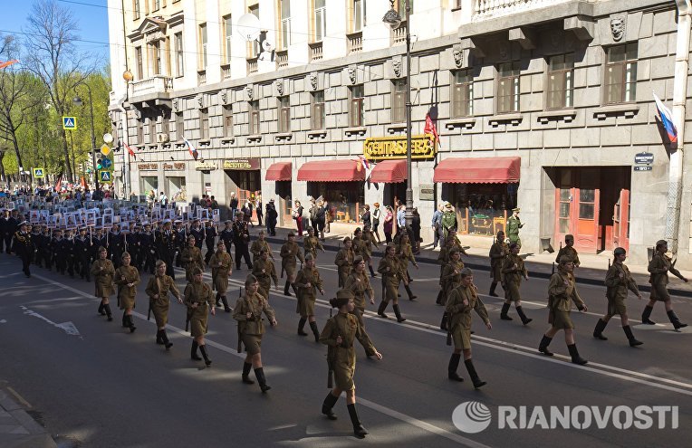 Патриотическая акция Бессмертный полк в Санкт-Петербурге Патриотическая акция Бессмертный полк в Санкт-Петербурге