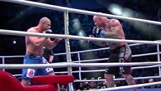 Джефф Монсон за 30 секунды проиграл бой в Екатеринбурге. ВИДЕО Джефф Монсон за 30 секунды проиграл бой в Екатеринбурге. ВИДЕО