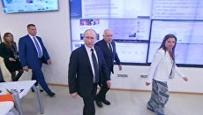 Путину в МИА Россия сегодня показали, как работает радиостанция Sputnik Путину в МИА Россия сегодня показали, как работает радиостанция Sputnik