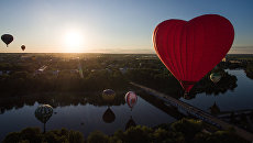 Участники 21-й Международной встречи воздухоплавателей в Великих Луках Участники 21-й Международной встречи воздухоплавателей в Великих Луках