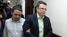 Первый заместитель руководителя ГСУ СК РФ по Москве Денис Никандров в Лефортовском суде Москвы. Архивное фото Первый заместитель руководителя ГСУ СК РФ по Москве Денис Никандров в Лефортовском суде Москвы. Архивное фото