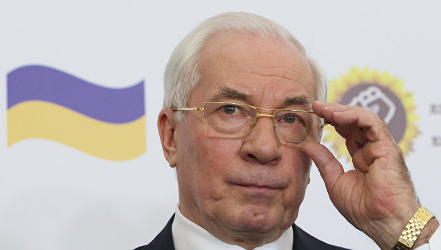 Экс-премьер Украины Азаров допустил создание правительства в изгнании