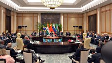 Президент Российской Федерации Владимир Путин, президент ЮАР Джейкоб Зума, председатель КНР Си Цзиньпин, президент Бразилии Мишел Темер и премьер-министр Индии Нарендра Моди во время встречи лидеров БРИКС Президент Российской Федерации Владимир Путин, президент ЮАР Джейкоб Зума, председатель КНР Си Цзиньпин, президент Бразилии Мишел Темер и премьер-министр Индии Нарендра Моди во время встречи лидеров БРИКС