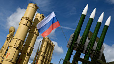Зенитная ракетная система Антей-2500 и зенитный ракетный комплекс Бук-М2Э. Архивное фото Зенитная ракетная система Антей-2500 и зенитный ракетный комплекс Бук-М2Э. Архивное фото