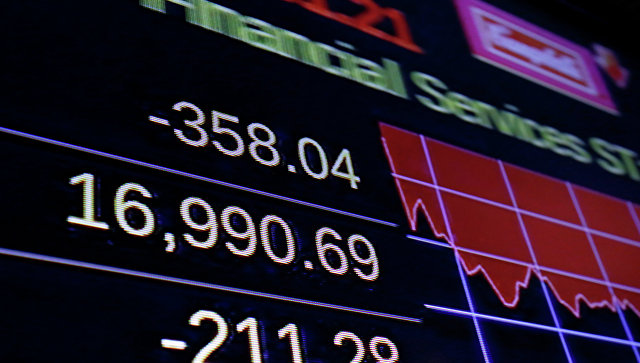 Табло с индексом Доу Джонса на Нью-йоркской фондовой бирже, США. Архивное Фото.