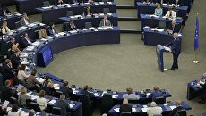 Председатель Еврокомиссии Жан-Клод Юнкер во время выступления на пленарной сессии Европарламента в Страсбурге. 14 сентября 2016 Председатель Еврокомиссии Жан-Клод Юнкер во время выступления на пленарной сессии Европарламента в Страсбурге. 14 сентября 2016
