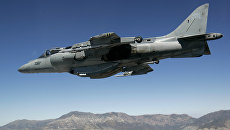 Американский истребитель AV-8B Harrier. Архивное фото Американский истребитель AV-8B Harrier. Архивное фото