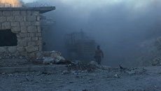 Разрушенные улицы лагеря палестинских беженцев Хандарат на северо-востоке Алеппо Разрушенные улицы лагеря палестинских беженцев Хандарат на северо-востоке Алеппо