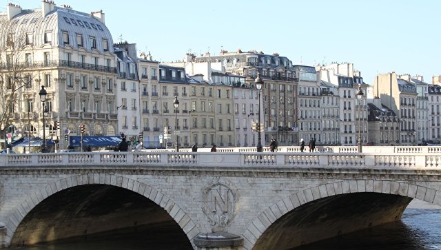 В Париже автомобилям закроют доступ на часть набережной