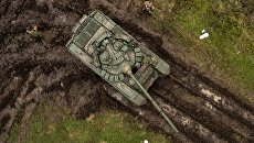 Танки Т-72Б3. Архивное фото Танки Т-72Б3. Архивное фото
