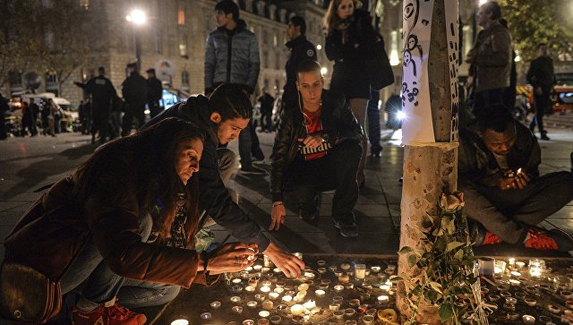 Во Франции вспоминают жертв теракта 13 ноября 2015 года