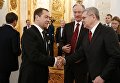Председатель правительства РФ Дмитрий Медведев и генеральный прокурор РФ Юрий Чайка перед началом ежегодного послания президента РФ Владимира Путина Федеральному Собранию в Кремле. 1 декабря 2016 Председатель правительства РФ Дмитрий Медведев и генеральный прокурор РФ Юрий Чайка перед началом ежегодного послания президента РФ Владимира Путина Федеральному Собранию в Кремле. 1 декабря 2016