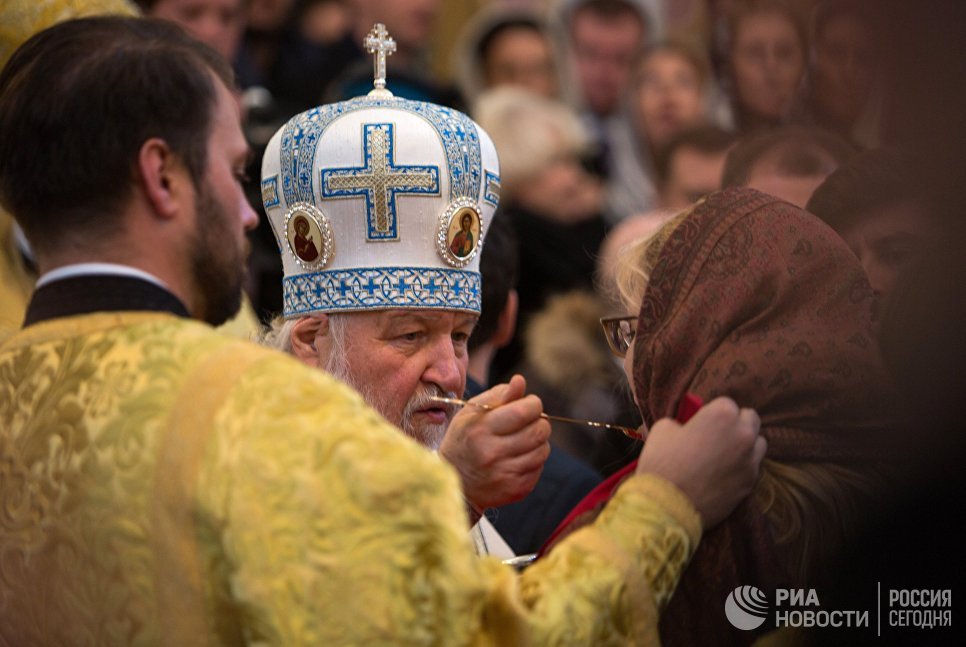 Патриарх Московский и всея Руси Кирилл совершает освящение и службу в Троицком кафедральном соборе при Русском духовно-культурном центре в рамках своего визита в Париж Патриарх Московский и всея Руси Кирилл совершает освящение и службу в Троицком кафедральном соборе при Русском духовно-культурном центре в рамках своего визита в Париж