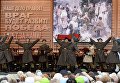 Артисты академического ансамбля песни и пляски Российской Армии имени А.В. Александрова выступают на площади Тверской заставы в Москве Артисты академического ансамбля песни и пляски Российской Армии имени А.В. Александрова выступают на площади Тверской заставы в Москве
