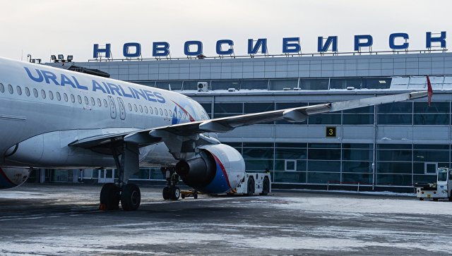 Самолет рейсом Новосибирск- Сочи не вылетил по техническим причинам Самолет рейсом Новосибирск- Сочи не вылетил по техническим причинам