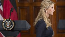 Иванка Трамп на пресс-конференции президента США Дональда Трампа и канцлера Германии Ангелы Меркель в Вашингтоне, округ Колумбия, 17 марта 2017. Иванка Трамп на пресс-конференции президента США Дональда Трампа и канцлера Германии Ангелы Меркель в Вашингтоне, округ Колумбия, 17 марта 2017.