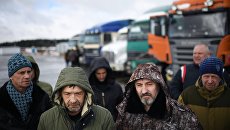 Дальнобойщики на протестной акции против системы Платон на Горьковском шоссе Ногинского района Московской области. Архивное фото Дальнобойщики на протестной акции против системы Платон на Горьковском шоссе Ногинского района Московской области. Архивное фото