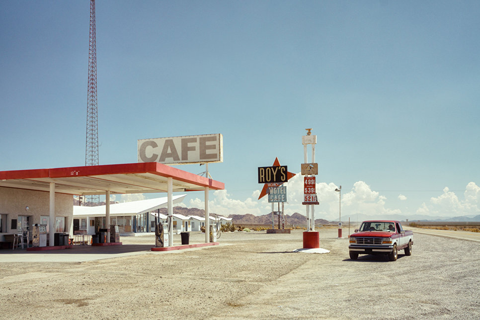 Работа фотографа из Германии Ralph Gräf Gasing Up At Roy's для 2017 Sony World Photography Awards